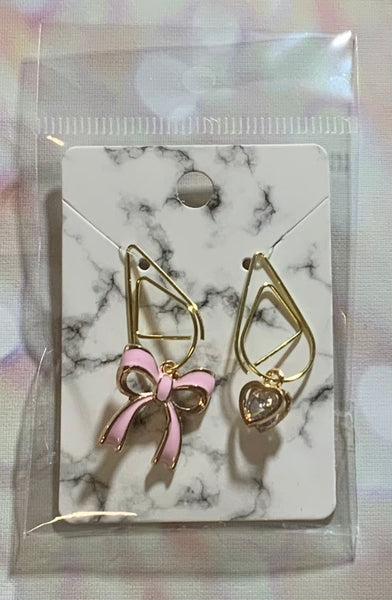 Pink Metal Bow and Gold Heart Paper Clip Charm